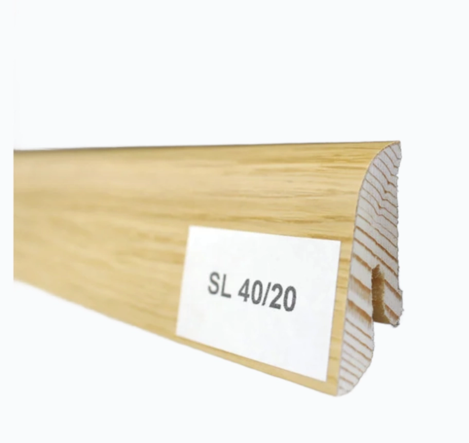 Drewniana listwa przypodłogowa lakierowana SL40 (240 cm x 3.8 cm x 1,9 cm) DĄB EUROPEJSKI