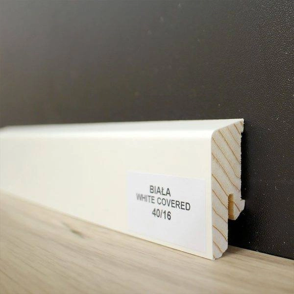 Listwa przypodłogowa 40/16 biała white covered (240 cm x 4cm x 1,6cm)